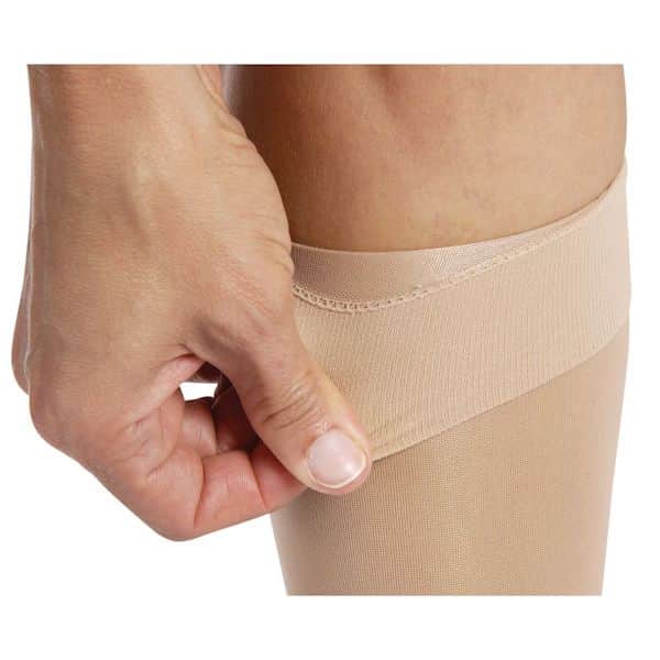 Jobst Women's Ultrasheer Closed Toe Petite Height Very Firm Compression Knee High Stockings