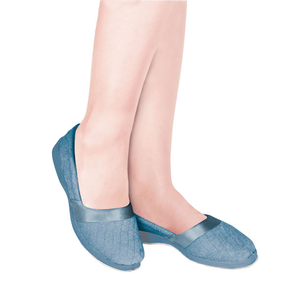 Product image for Foamtreads Women's All Season Slip On Slippers