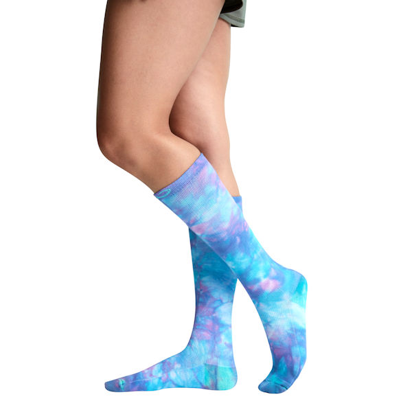 Product image for Kickstart Women's Moderate Compression Knee High Pattern Socks - 1 Pair