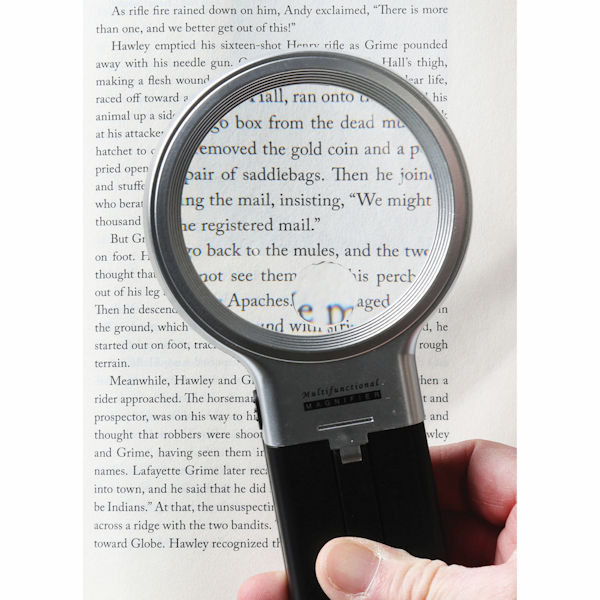 Product image for Hampton Direct LED Hand Held Magnifying Glass with Light and Stand