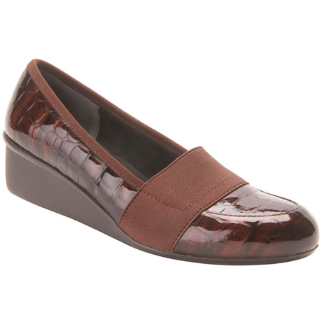 Ros Hommerson® Erica Slip-On - Brown Croc Patent Leather