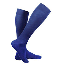 Alternate Image 3 for Truform® Travel Unisex Regular Calf Moderate Compression Knee High Socks