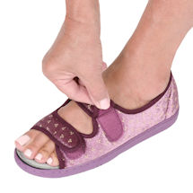 Alternate image Debbien Women's Slippers - Plum