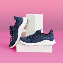 Product Image for Aetrex® Carly Lace Up Sneaker